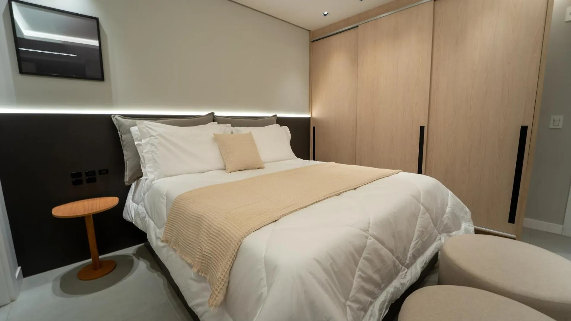 아파트 Lofts Amplos E Sofisticados A 600M Da Vila Germanica 브루메나우